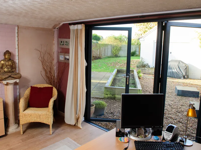 Bifold Bromley by Bow