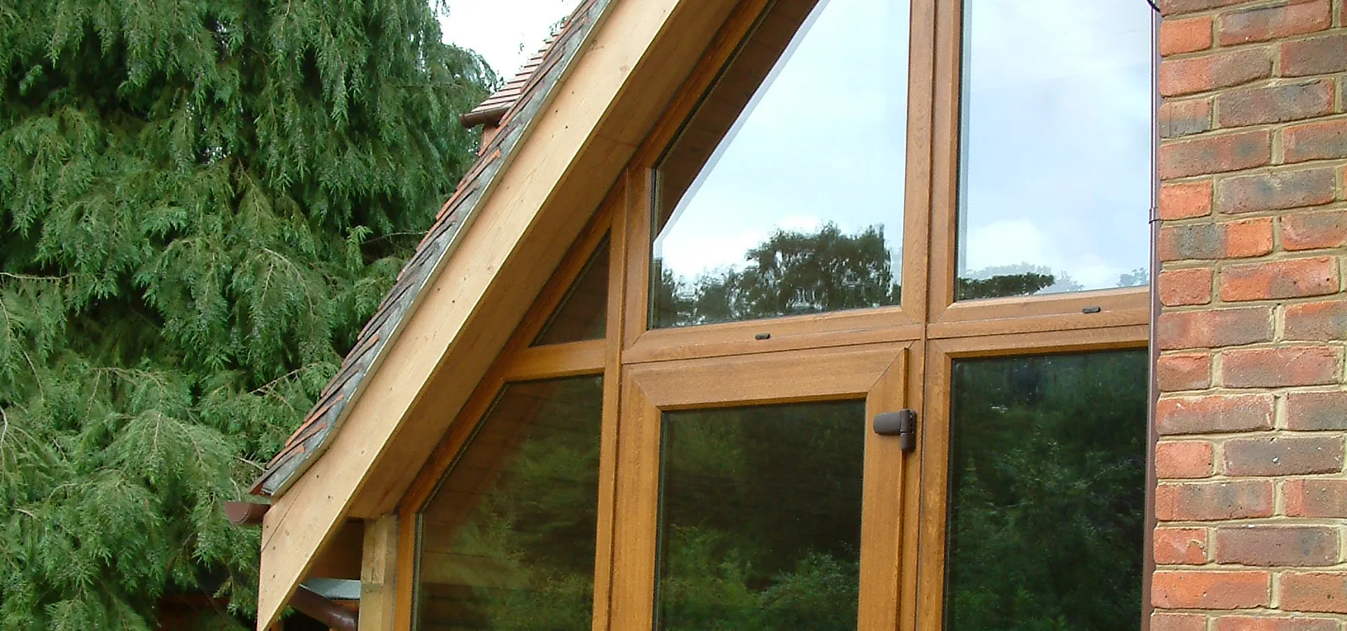Bay Windows Bromley by Bow